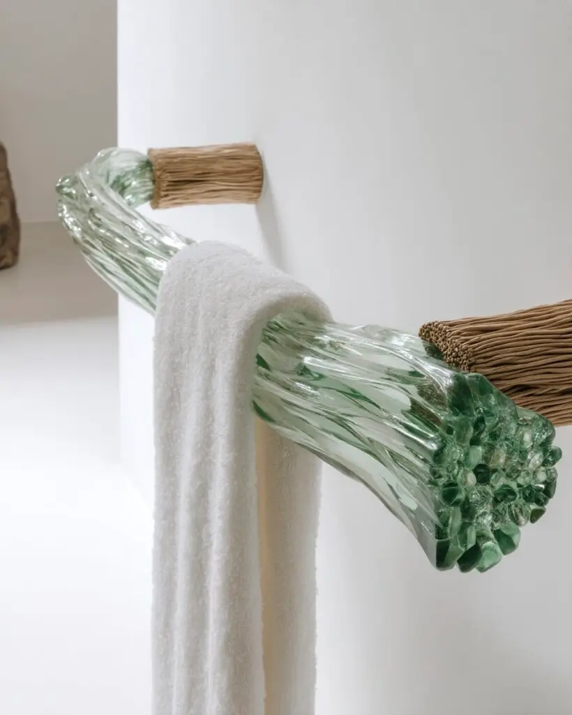 Glassroot Rail